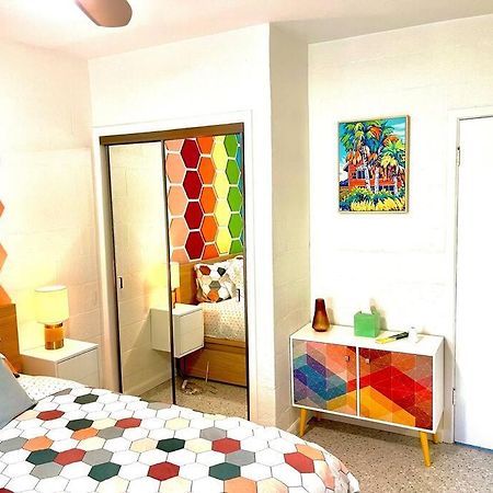 The Flamingo Palms Private 1Bd 1Ba Unit In Duplex Villa Palm Springs Exterior photo